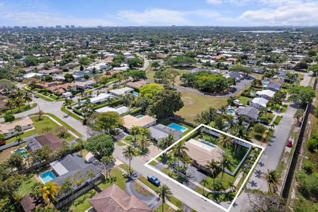 1570 SW 10th Street, Boca Raton, FL 33486