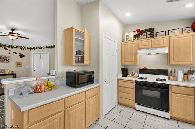 832 Binbrook Drive, Henderson, NV 89052