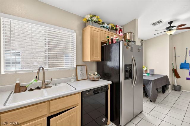 832 Binbrook Drive, Henderson, NV 89052