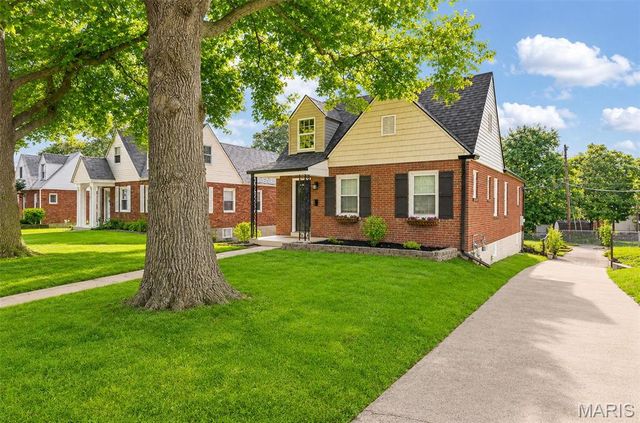2233 Brown Road, Overland, MO 63114