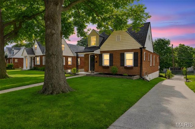 2233 Brown Road, Overland, MO 63114