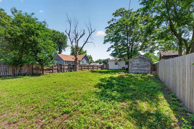 2135 S Washington, Wichita, KS 67211