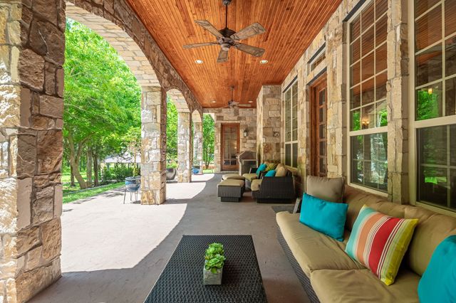 5412 Oakfield Drive, Mckinney, TX 75071