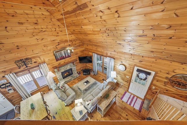 105 Blackberry Falls Court, Ellijay, GA 30536