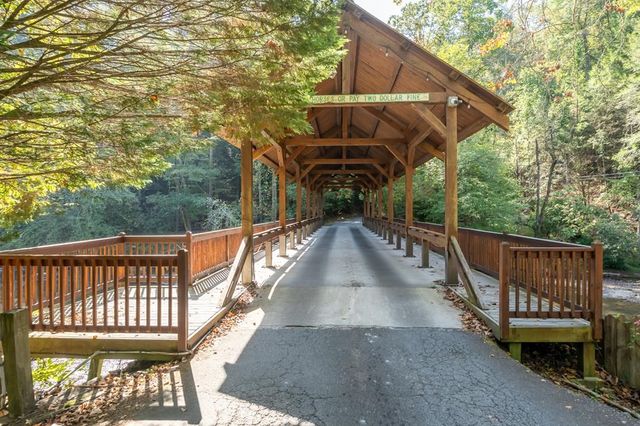 105 Blackberry Falls Court, Ellijay, GA 30536