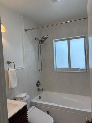 1107 S 15th Avenue, Hollywood, FL 33020