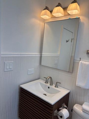 1107 S 15th Avenue, Hollywood, FL 33020