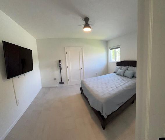 1107 S 15th Avenue, Hollywood, FL 33020