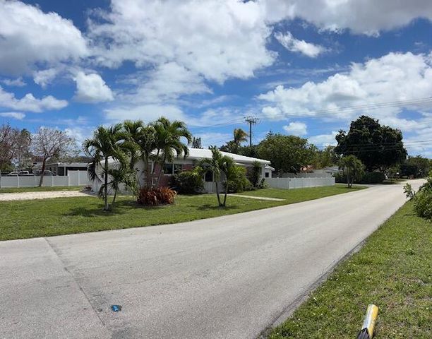 1107 S 15th Avenue, Hollywood, FL 33020