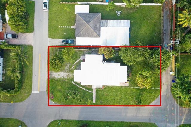 1107 S 15th Avenue, Hollywood, FL 33020