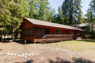21 Timber Ln, Nordman, ID 83848