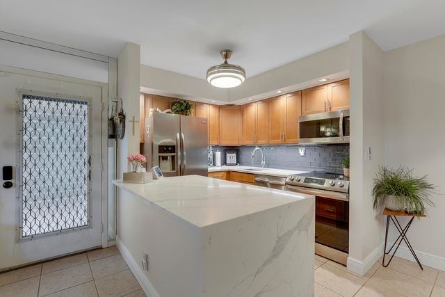 15484 Lakes Of Delray Boulevard 103, Delray Beach, FL 33484