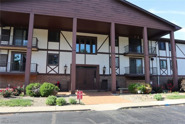 4849 Grace Road, North Olmsted, OH 44070