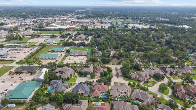 7810 Sunset Falls Court, Spring, TX 77379