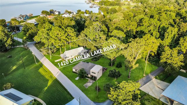 1420 Camilla Lake Road, Coldspring, TX 77331