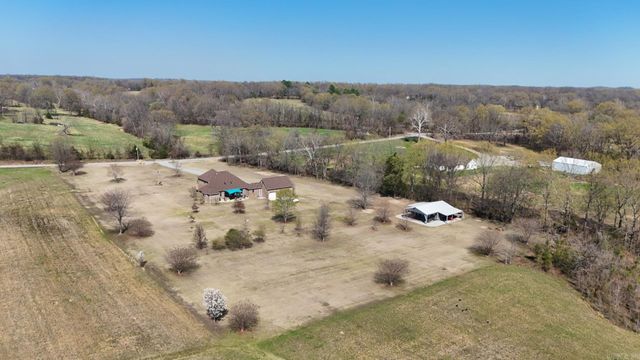 1200 rounds Road, Batesville, AR 72501