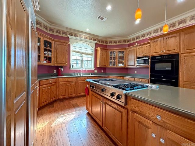 1200 rounds Road, Batesville, AR 72501