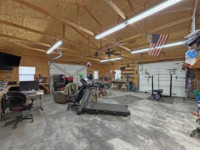 1200 rounds Road, Batesville, AR 72501