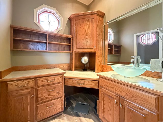 1200 rounds Road, Batesville, AR 72501