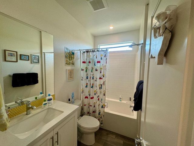 82570 E McCarroll Drive, Indio, CA 92201