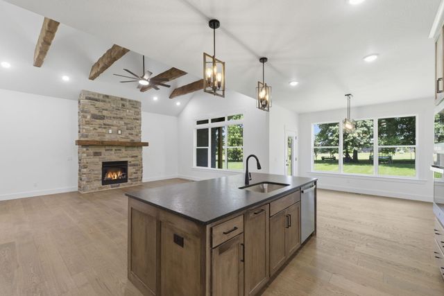 5274 N Seacrest Drive, Ozark, MO 65721