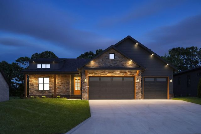 5274 N Seacrest Drive, Ozark, MO 65721