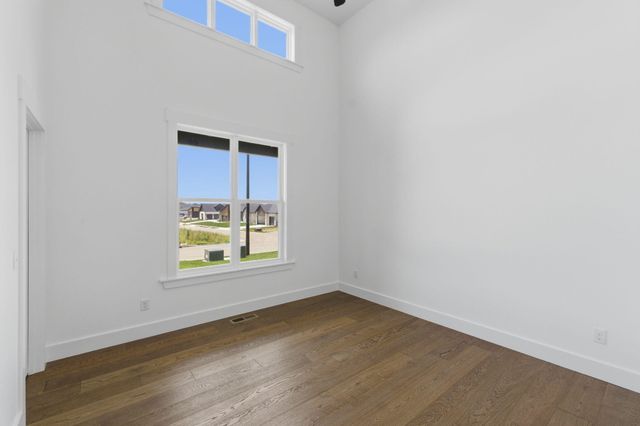 5274 N Seacrest Drive, Ozark, MO 65721