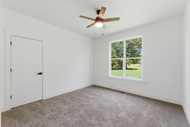 5274 N Seacrest Drive, Ozark, MO 65721