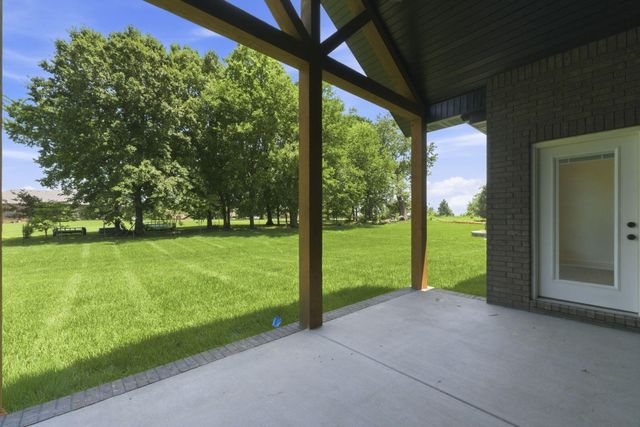 5274 N Seacrest Drive, Ozark, MO 65721
