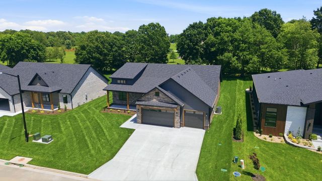 5274 N Seacrest Drive, Ozark, MO 65721