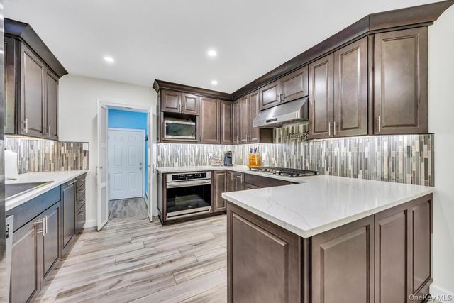 83 Strathmore Village Drive, South Setauket, NY 11720