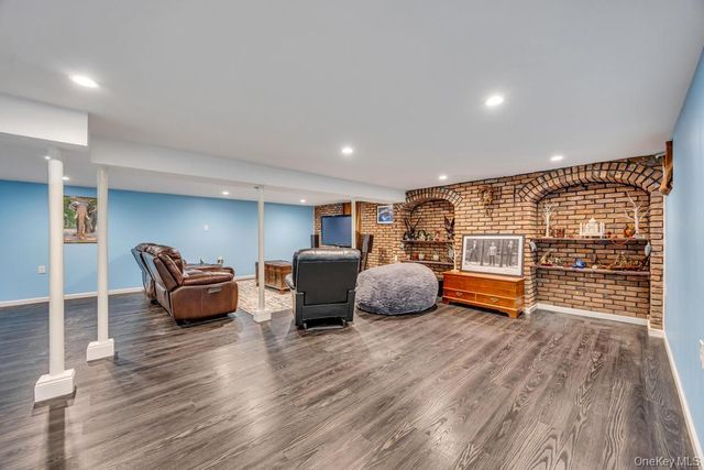 83 Strathmore Village Drive, South Setauket, NY 11720