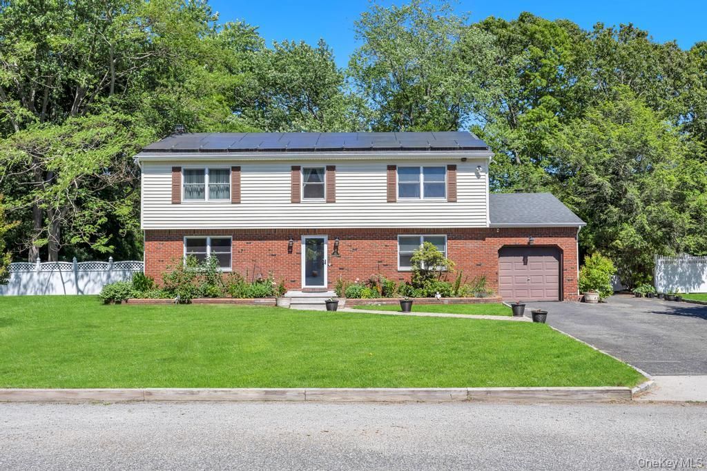 83 Strathmore Village Drive, South Setauket, NY 11720
