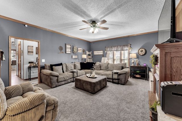 8433 W Veterans Boulevard, Clever, MO 65631