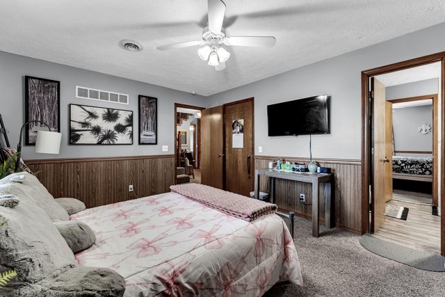 8433 W Veterans Boulevard, Clever, MO 65631