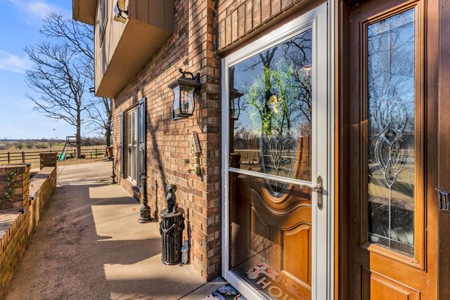 8433 W Veterans Boulevard, Clever, MO 65631