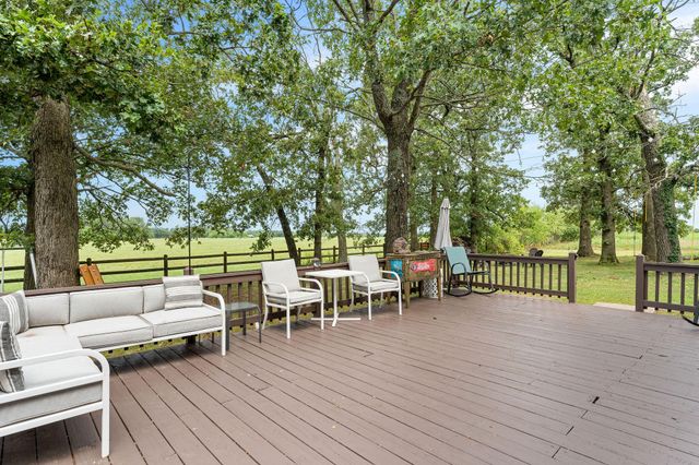 8433 W Veterans Boulevard, Clever, MO 65631