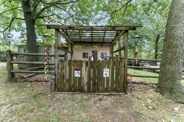 8433 W Veterans Boulevard, Clever, MO 65631