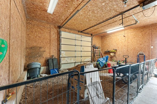 8433 W Veterans Boulevard, Clever, MO 65631