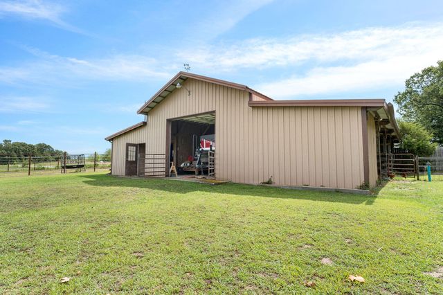 8433 W Veterans Boulevard, Clever, MO 65631