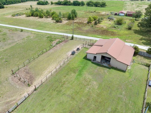 8433 W Veterans Boulevard, Clever, MO 65631