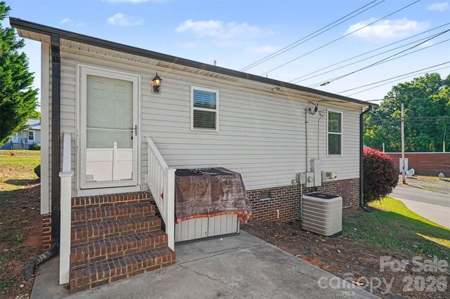 1001 Rainbow Drive, Kannapolis, NC 28081
