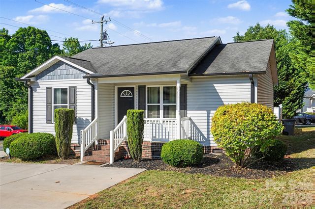 1001 Rainbow Drive, Kannapolis, NC 28081