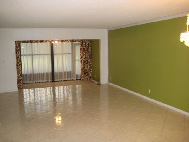5153 Oak Hill Road 511, Delray Beach, FL 33484