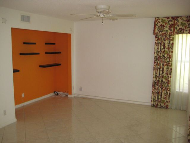 5153 Oak Hill Road 511, Delray Beach, FL 33484