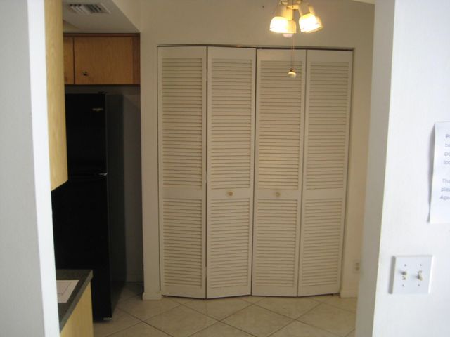 5153 Oak Hill Road 511, Delray Beach, FL 33484