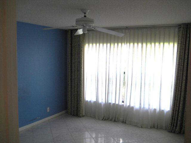 5153 Oak Hill Road 511, Delray Beach, FL 33484