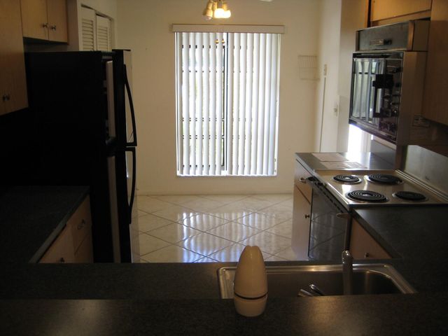 5153 Oak Hill Road 511, Delray Beach, FL 33484