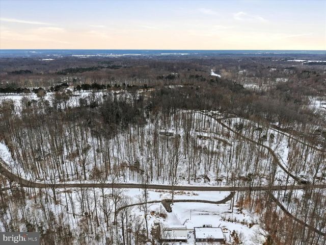 9390 CHAPEL GREEN RD, King George, VA 22485