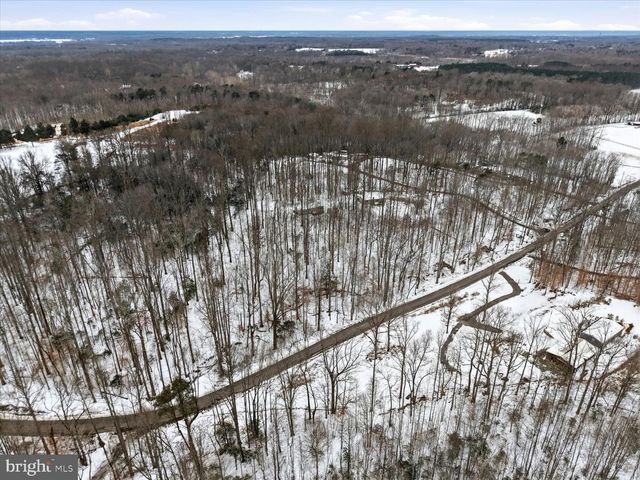 9390 CHAPEL GREEN RD, King George, VA 22485